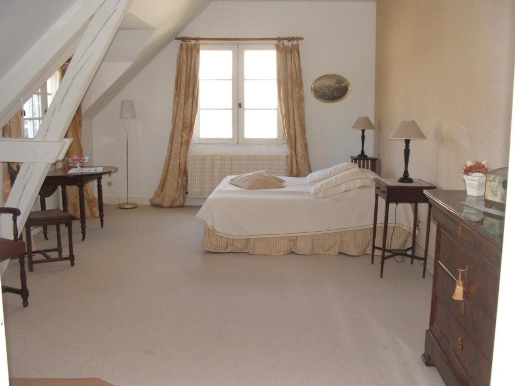 Manoir De La Rousselliere Aparthotel Loches Ngoại thất bức ảnh